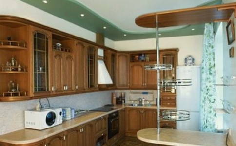 Дизайн кухонного потолка