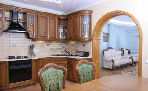 Кухонная комната в классическом стиле. Дизайн и интерьер.