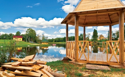 Пол в деревянной беседке Кривой Рог