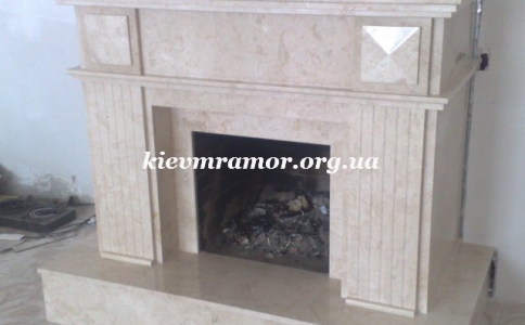 Готовые камины из мрамора и под заказ.