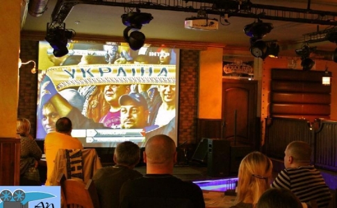 Большой футбол на большом экране