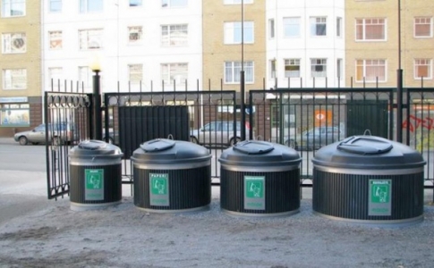 В центре Киева установят 70 подземных мусороприемников