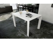 Белый стол из искусственного камня минимализм