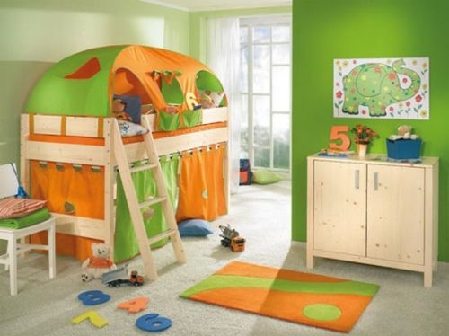 Как оформить детскую комнату необычно?
